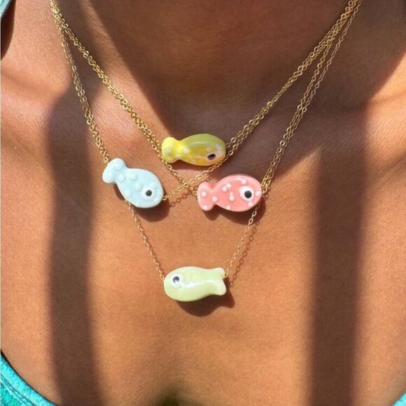 Green Fish Pendant S893 - Picture 1 of 4